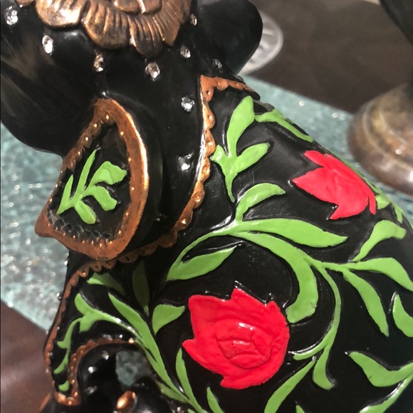 Elephant 🐘 Rustic Painted - Picture 6 of 6